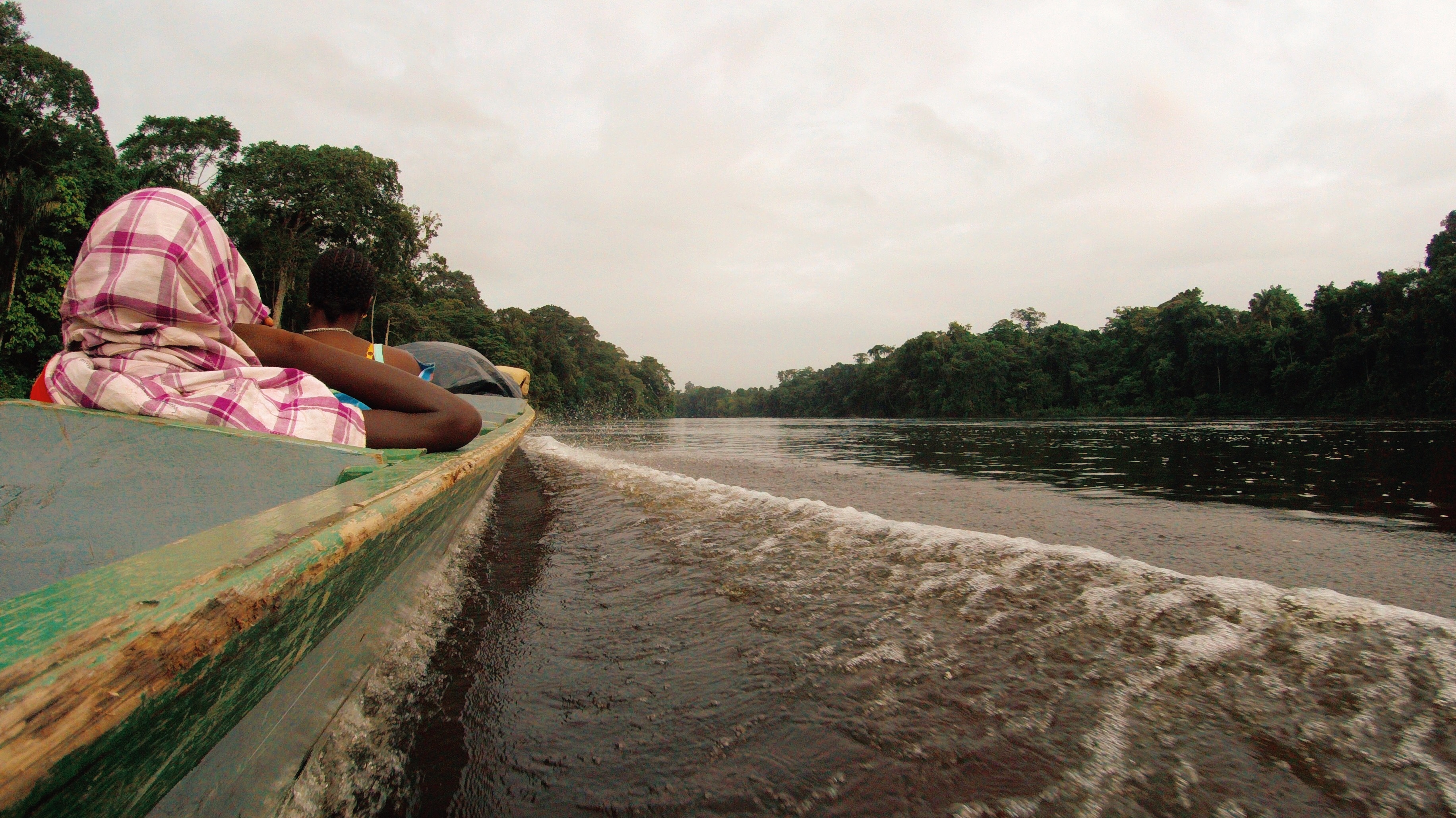Suriname river boat transportation
